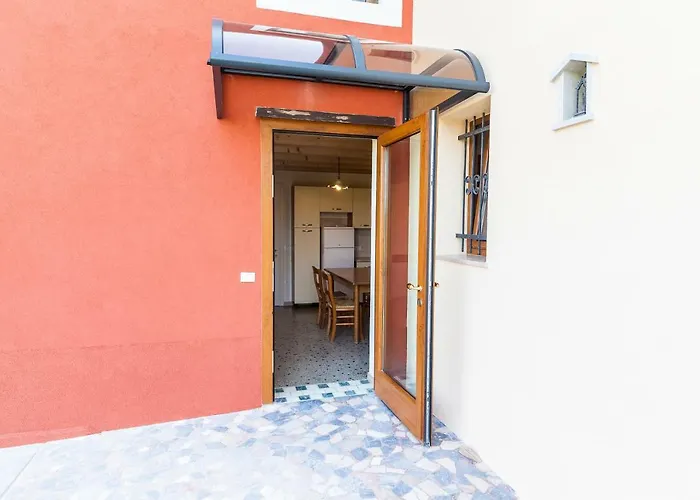 بيت ضيافة Viale Asiago 288 *