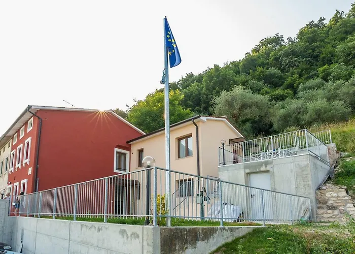 Viale Asiago 288 بيت ضيافة باسّانو ديل غرابّا